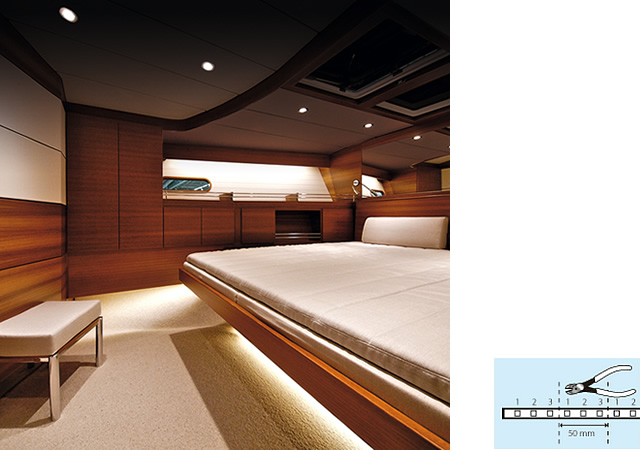 LED Tape 300 テープライト 5m×8mm　IP21【PLASTIMO：64648C】